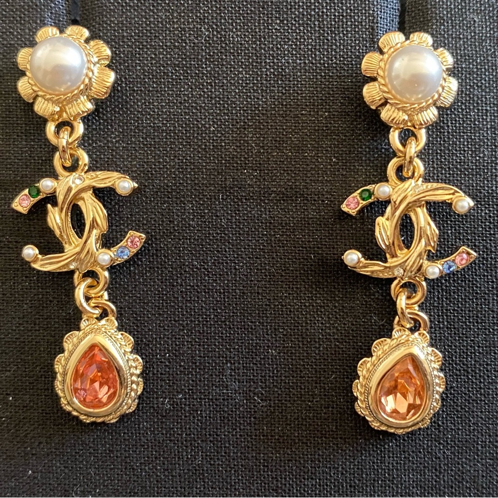 Chanel Pearl pink crystal dangle earrings